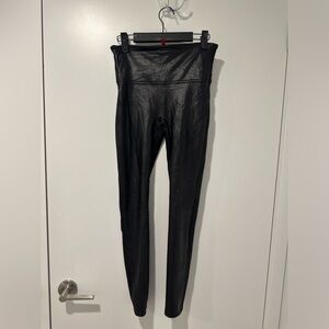 Spanx shape Faux Leather Leggings Size Medium